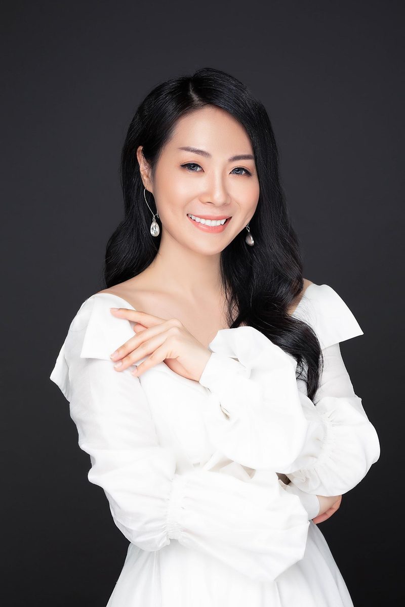 Irene Ho (Hồ Hoài Anh) — Vietnamese-speaking MC and TV Host based in Canada